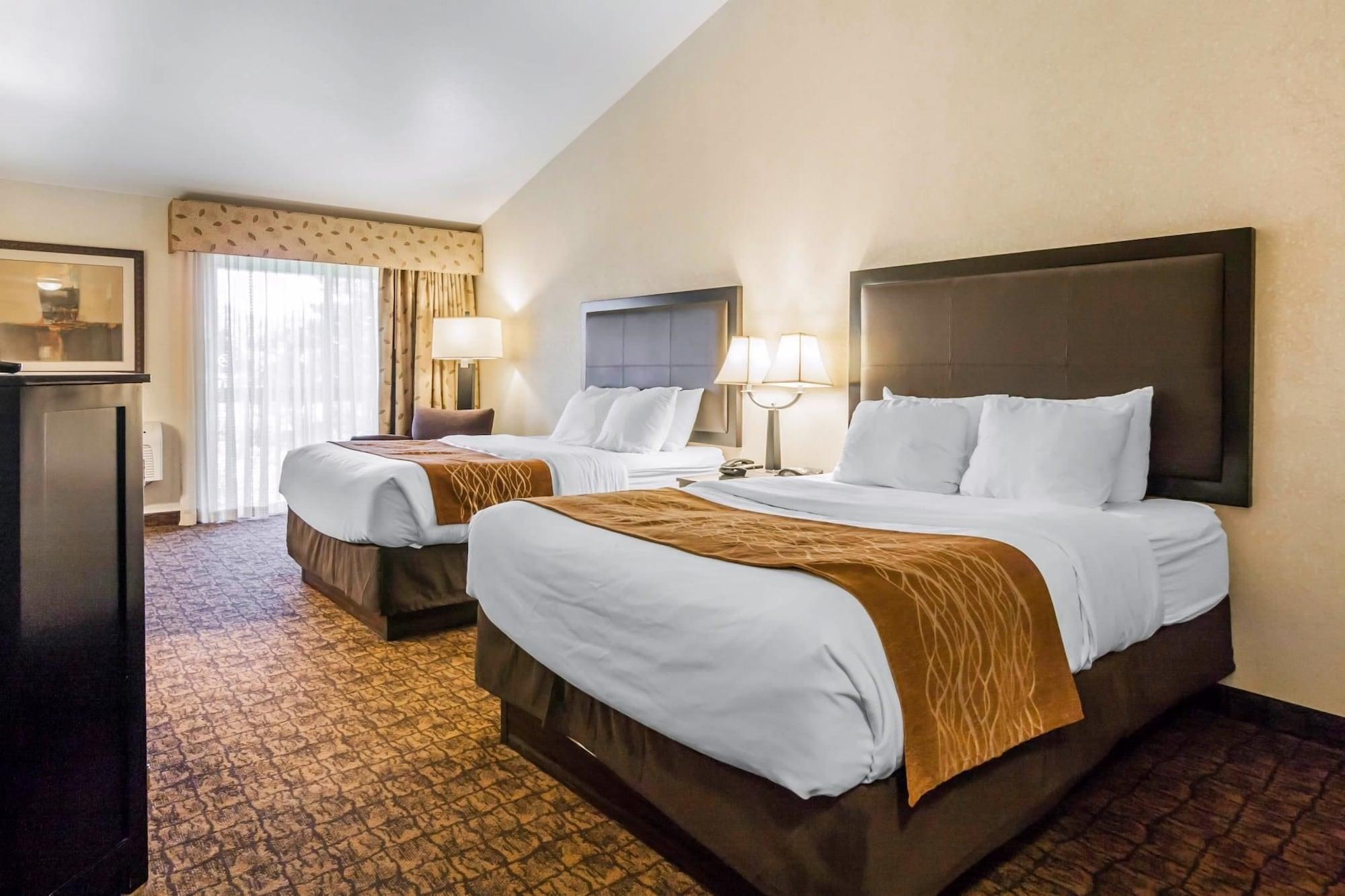 Comfort Inn & Suites Линкън Сити Екстериор снимка