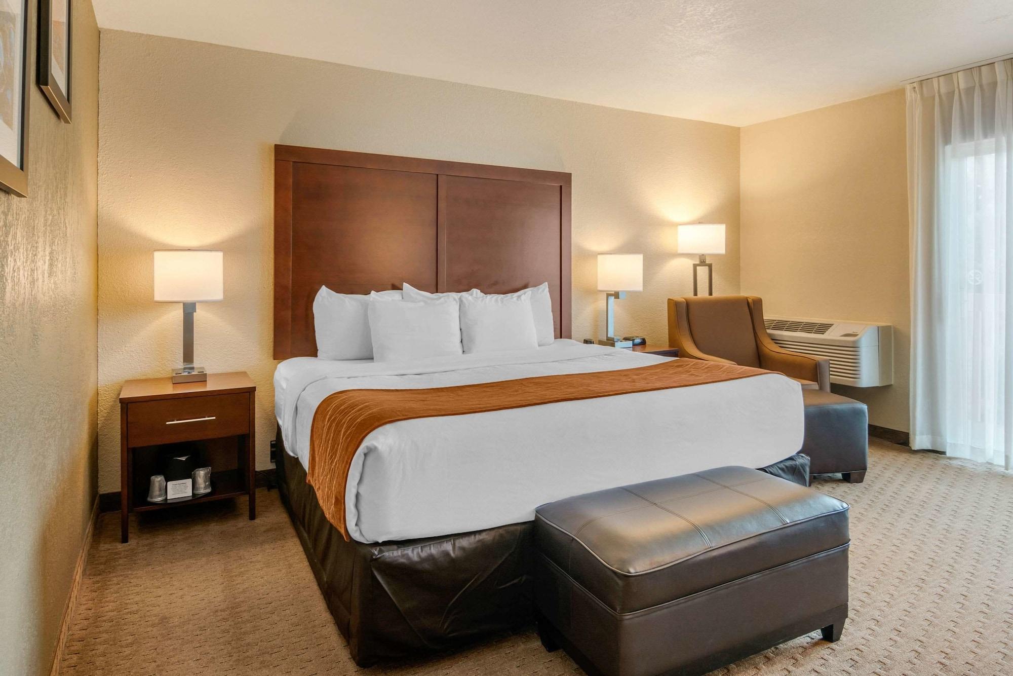 Comfort Inn & Suites Линкън Сити Екстериор снимка
