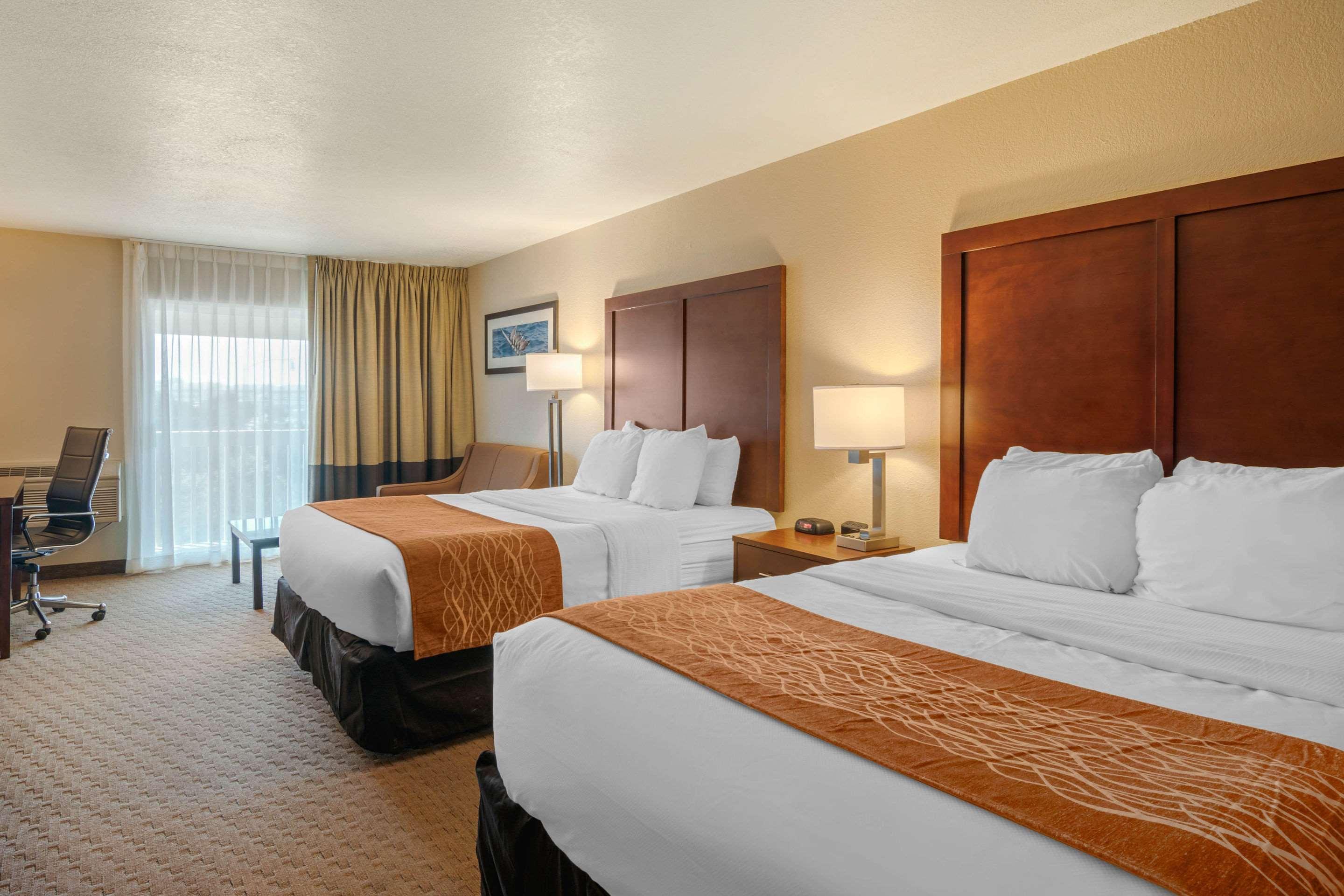 Comfort Inn & Suites Линкън Сити Екстериор снимка