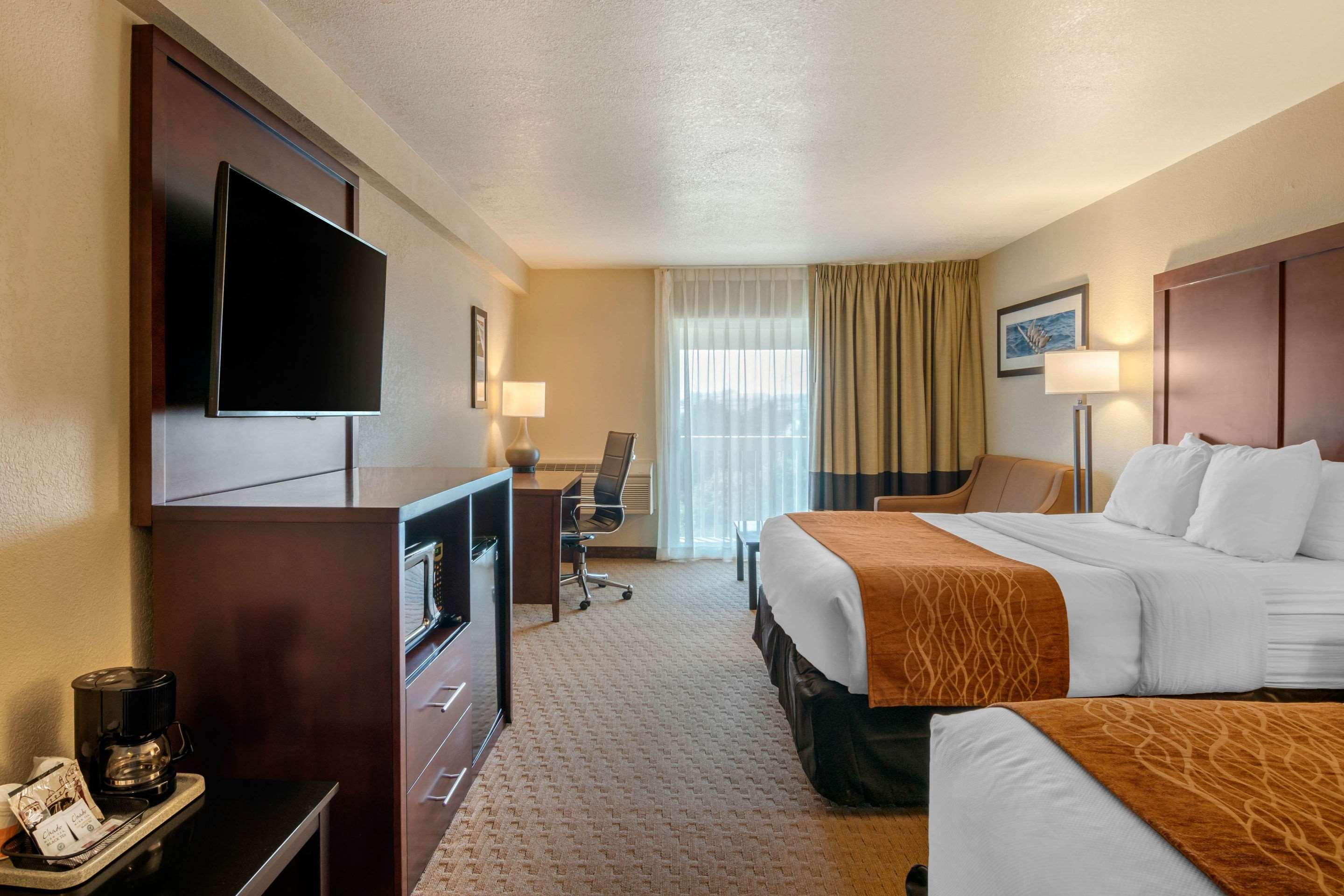 Comfort Inn & Suites Линкън Сити Екстериор снимка