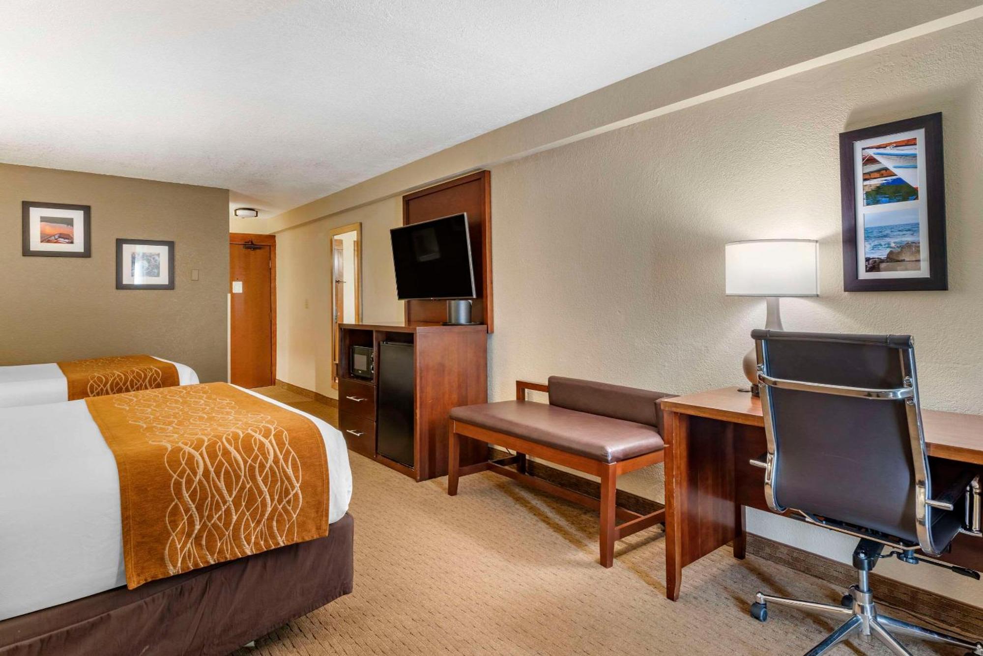 Comfort Inn & Suites Линкън Сити Екстериор снимка
